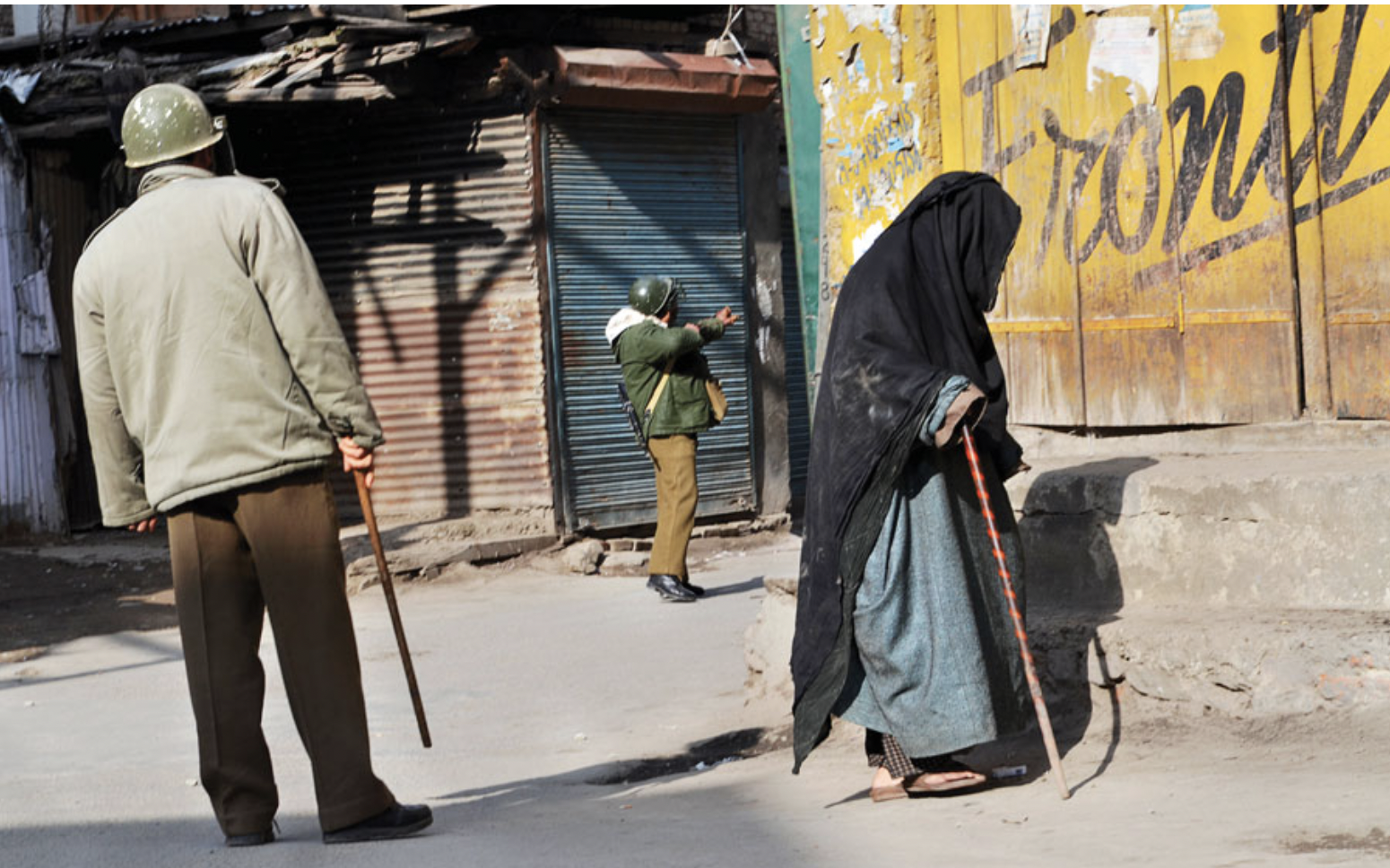 Azaan Shah / Friday protest near Bohri Kadal, Srinagar 2015 