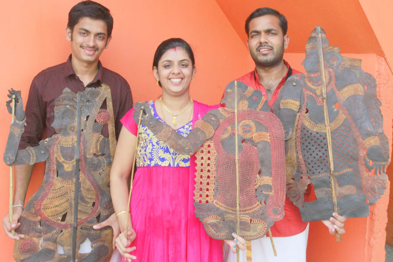 Tholpavakoothu